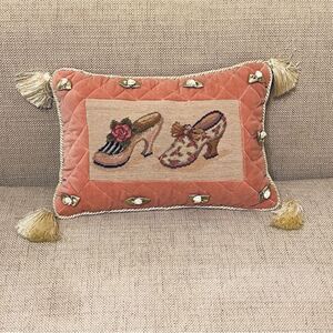 Vtg Handmade Embroidered Needle Point Tapestry Ruffle Tassel Rectangle Pillow